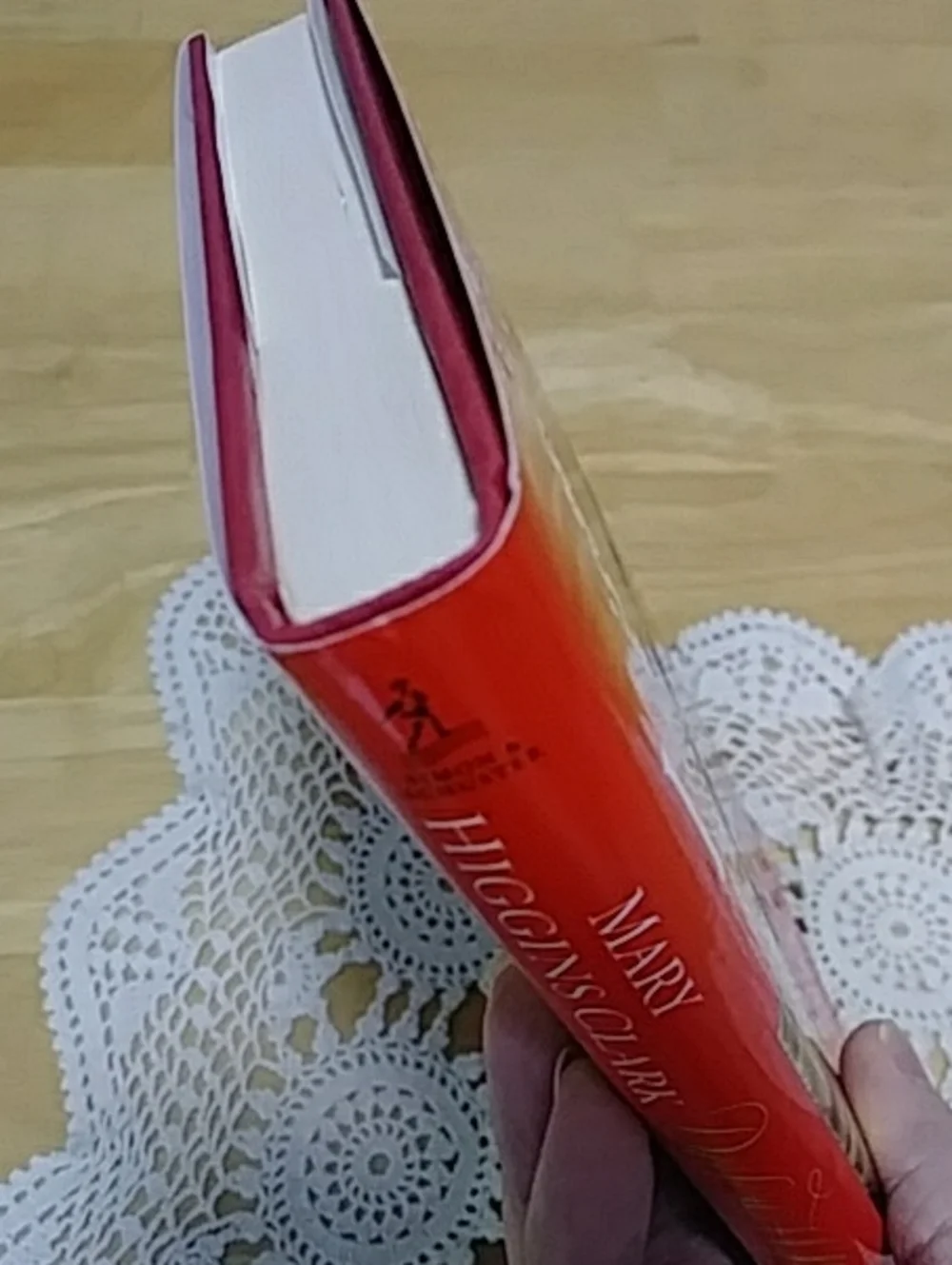 Mary Higgins Clark $10 book